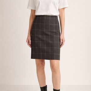 Sisley Gray White Plaid Pencil Skirt US 2/ IT 38 Tailored Knee Length